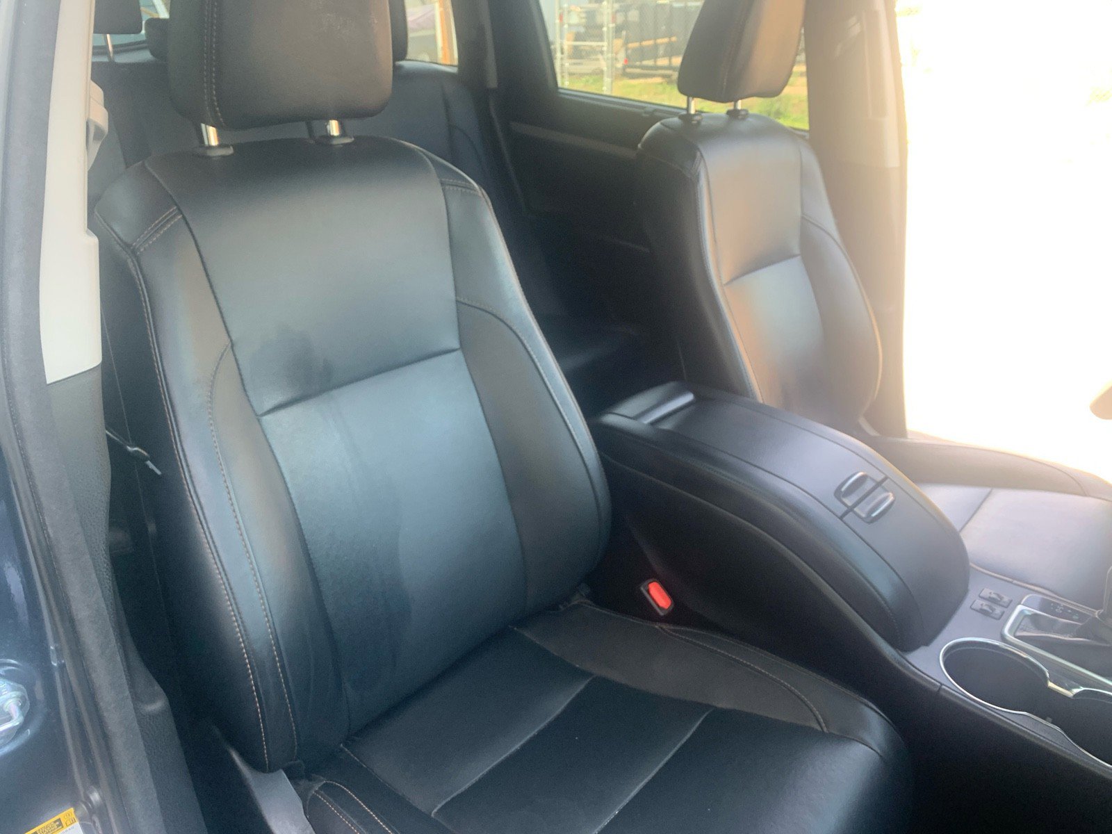 Used 2017 Toyota Highlander XLE image 18