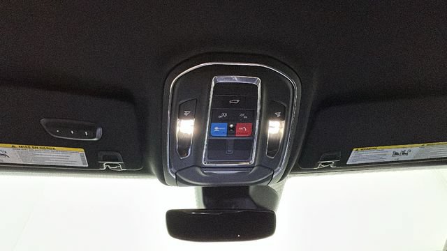 Used 2022 Jeep Grand Cherokee Trailhawk AWD/4WD image 25