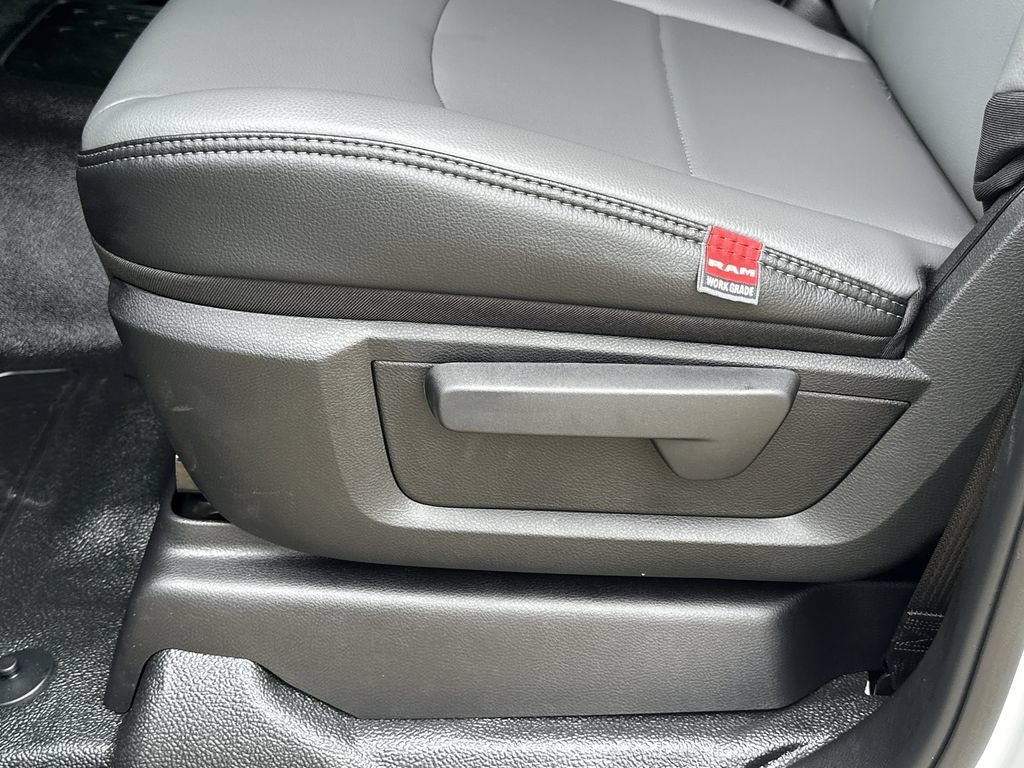 New 2026 RAM 5500 Tradesman AWD/4WD image 16