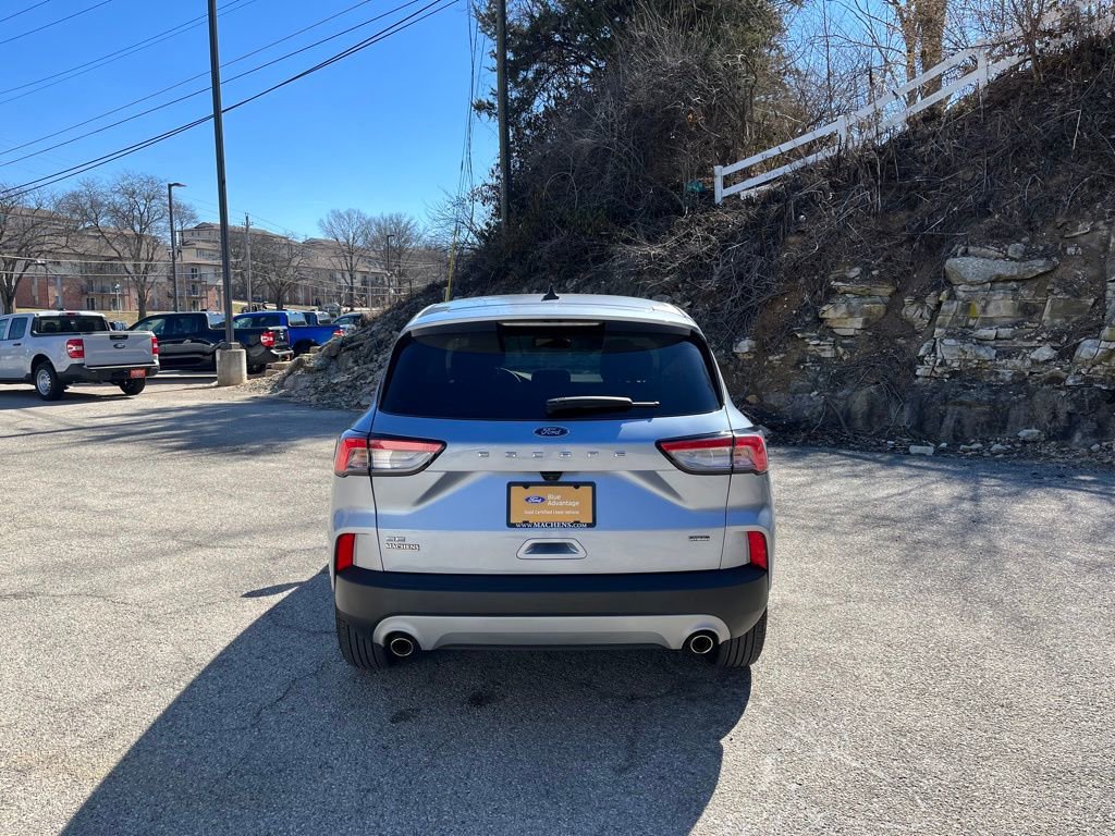 Certified 2022 Ford Escape SE image 8
