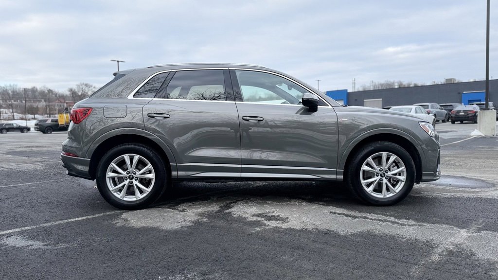 Used 2025 Audi Q3 2.0T Premium w/ Convenience Package image 8