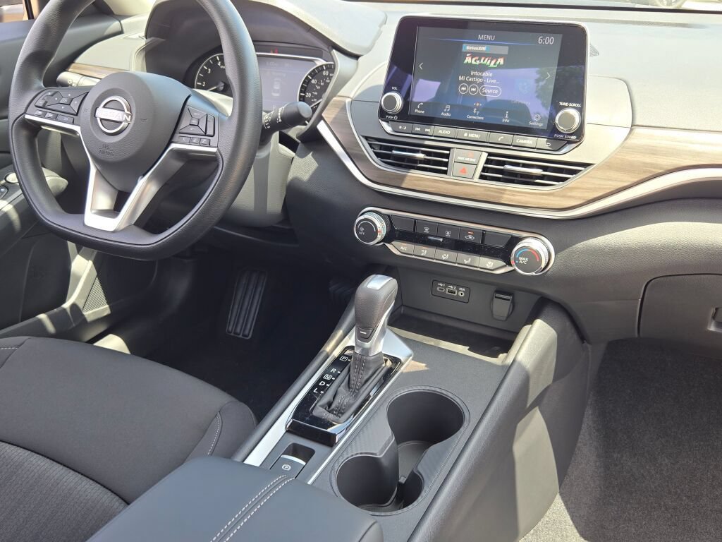 New 2026 Nissan Altima 2.5 SV AWD/4WD image 6