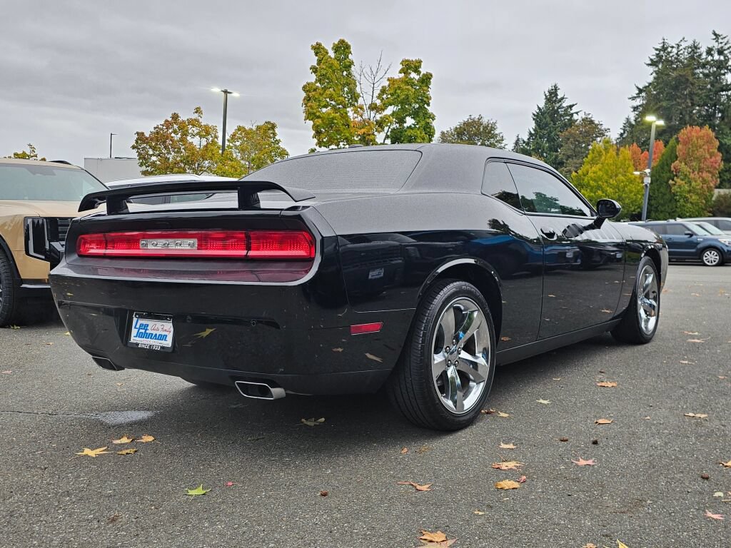 Used 2013 Dodge Challenger R/T Plus RWD image 5