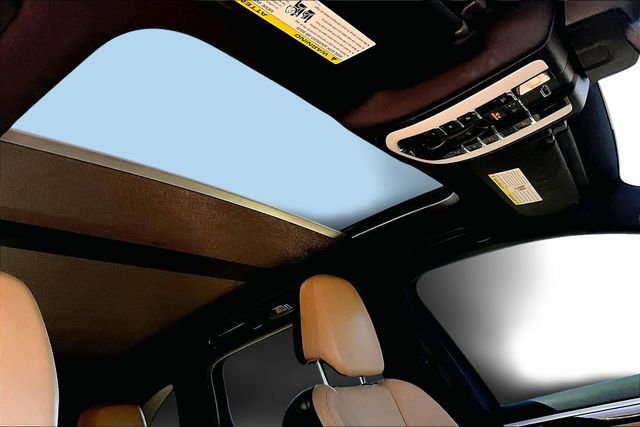 Used 2016 Porsche Cayenne image 17