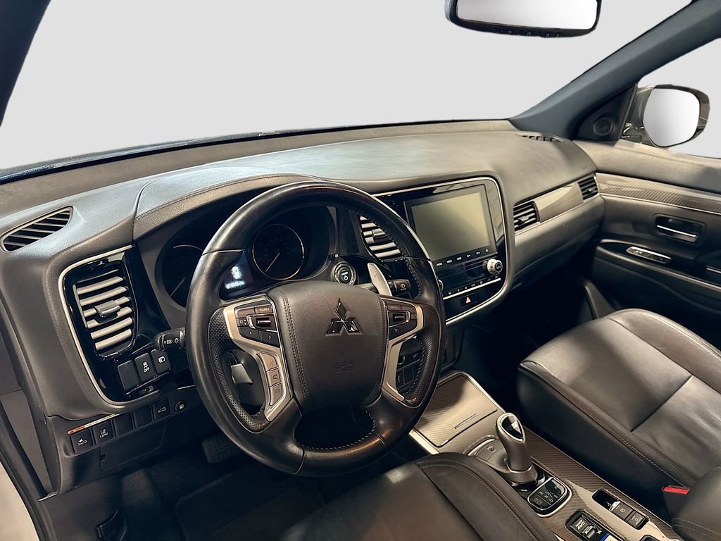 Used 2022 Mitsubishi Outlander LE AWD/4WD image 7