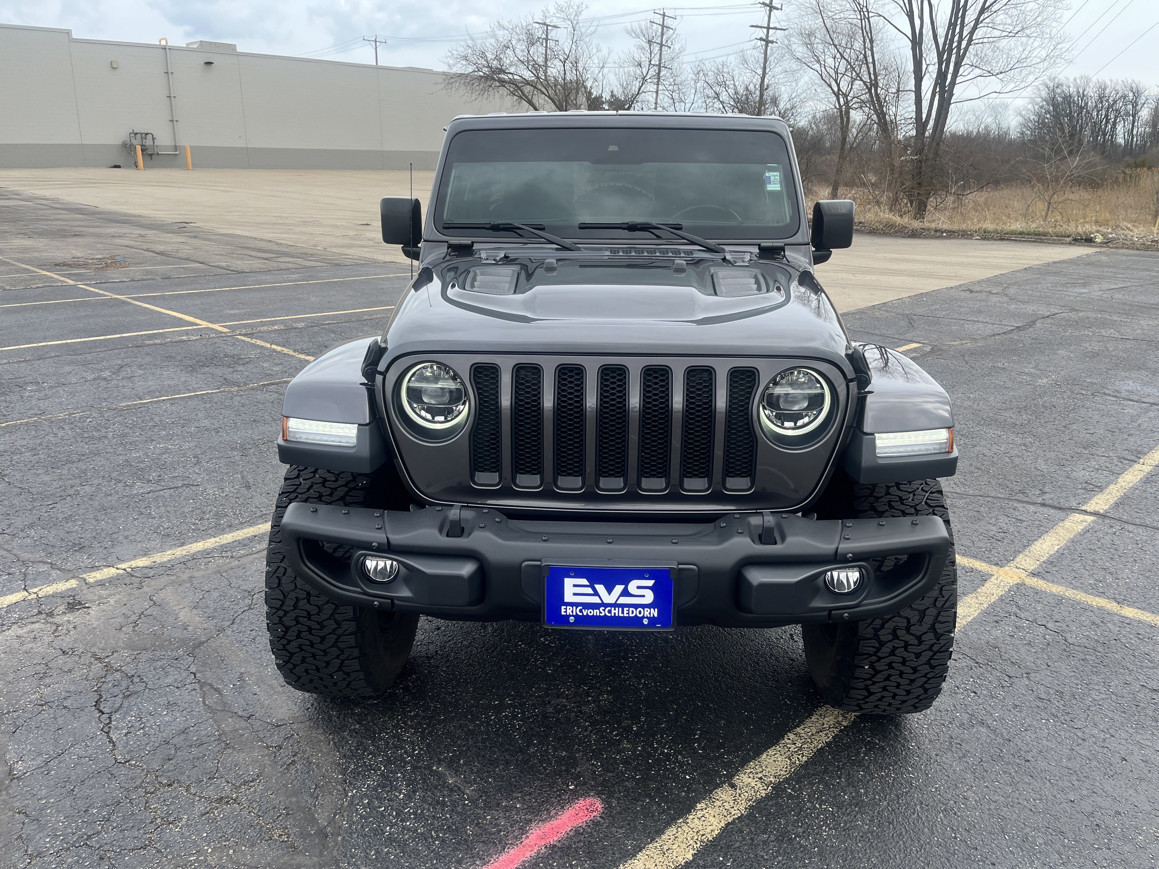 Used 2019 Jeep Wrangler Unlimited Sahara w/ Quick Order Package 24M Moab image 2