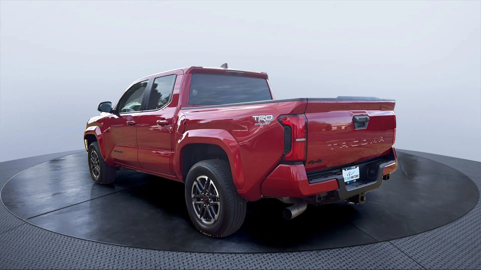 Used 2024 Toyota Tacoma SR5 image 3