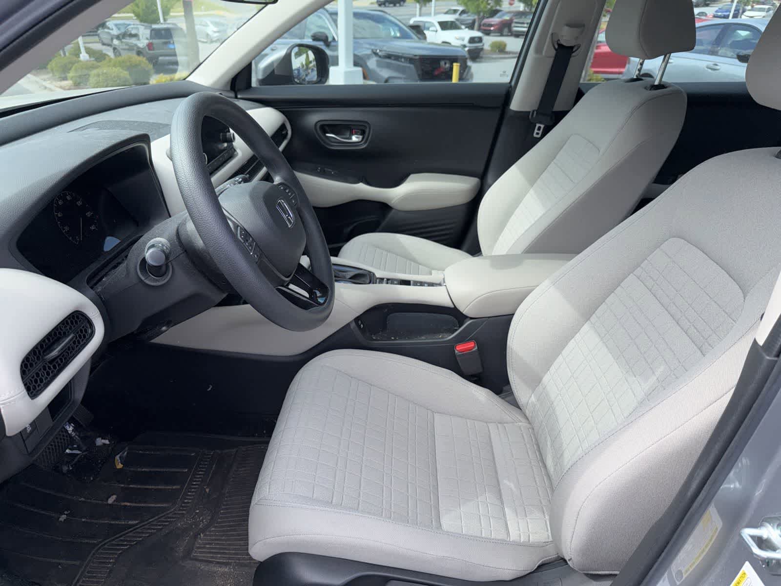 Used 2024 Honda HR-V LX image 19