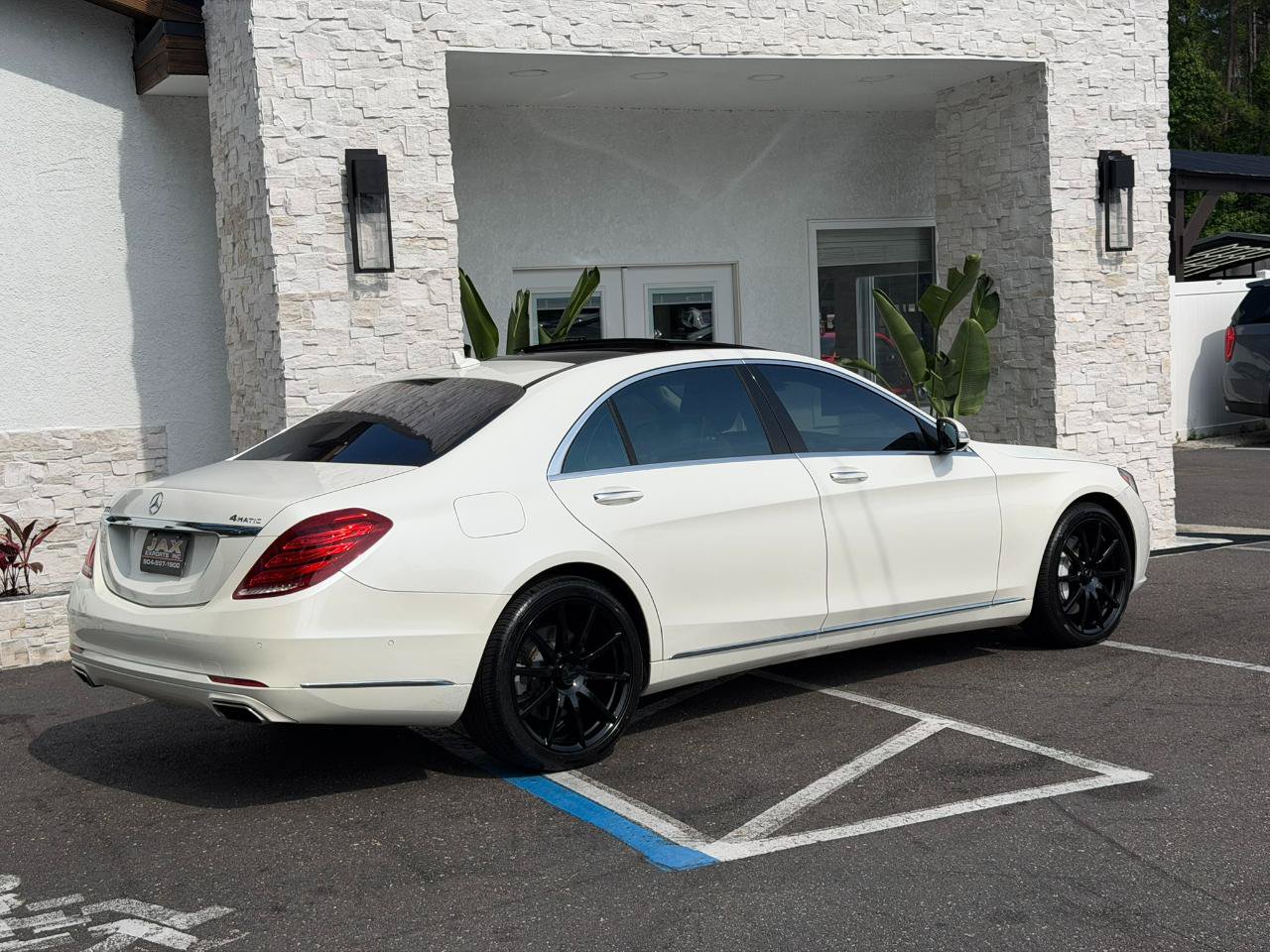 Used 2014 Mercedes-Benz S 550 Sedan image 16