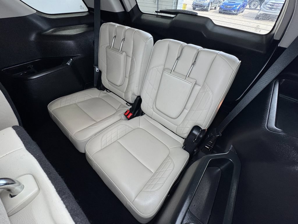 Used 2019 Ford Explorer Platinum AWD/4WD image 25