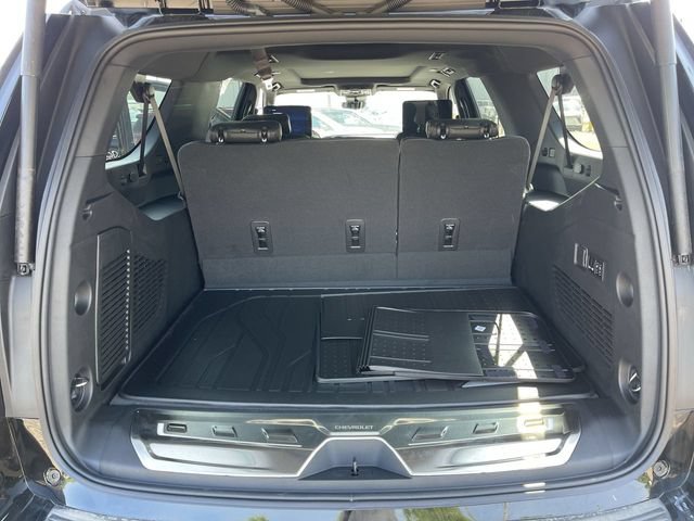 New 2026 Chevrolet Suburban High Country AWD/4WD image 25