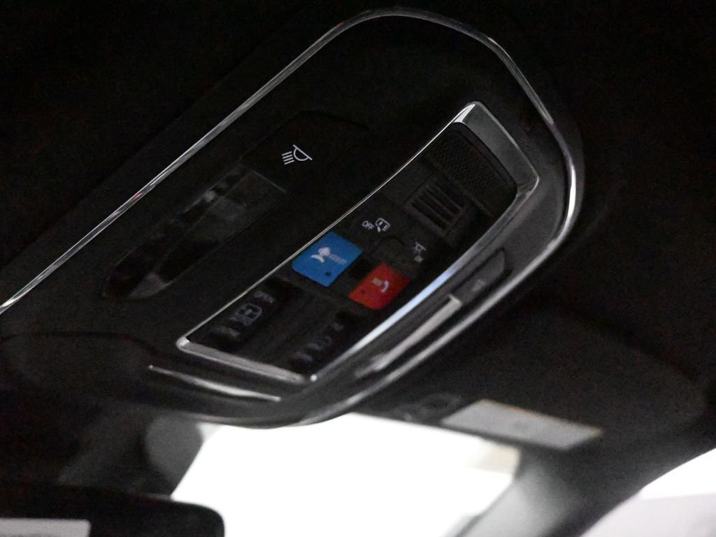 Used 2024 Jeep Grand Cherokee L Laredo RWD image 35
