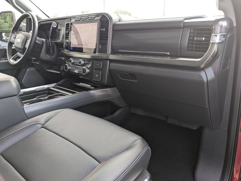 Used 2024 Ford F250 Lariat w/ Lariat Ultimate Package AWD/4WD image 12