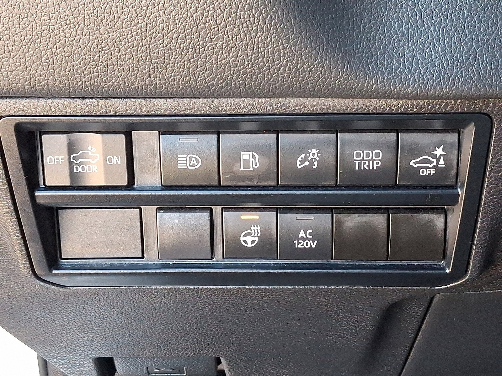 Used 2024 Toyota Tundra Limited image 25