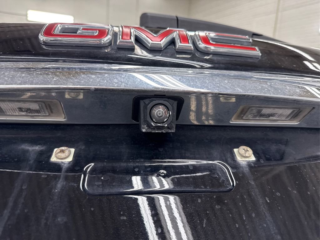 Used 2022 GMC Terrain SLT image 16