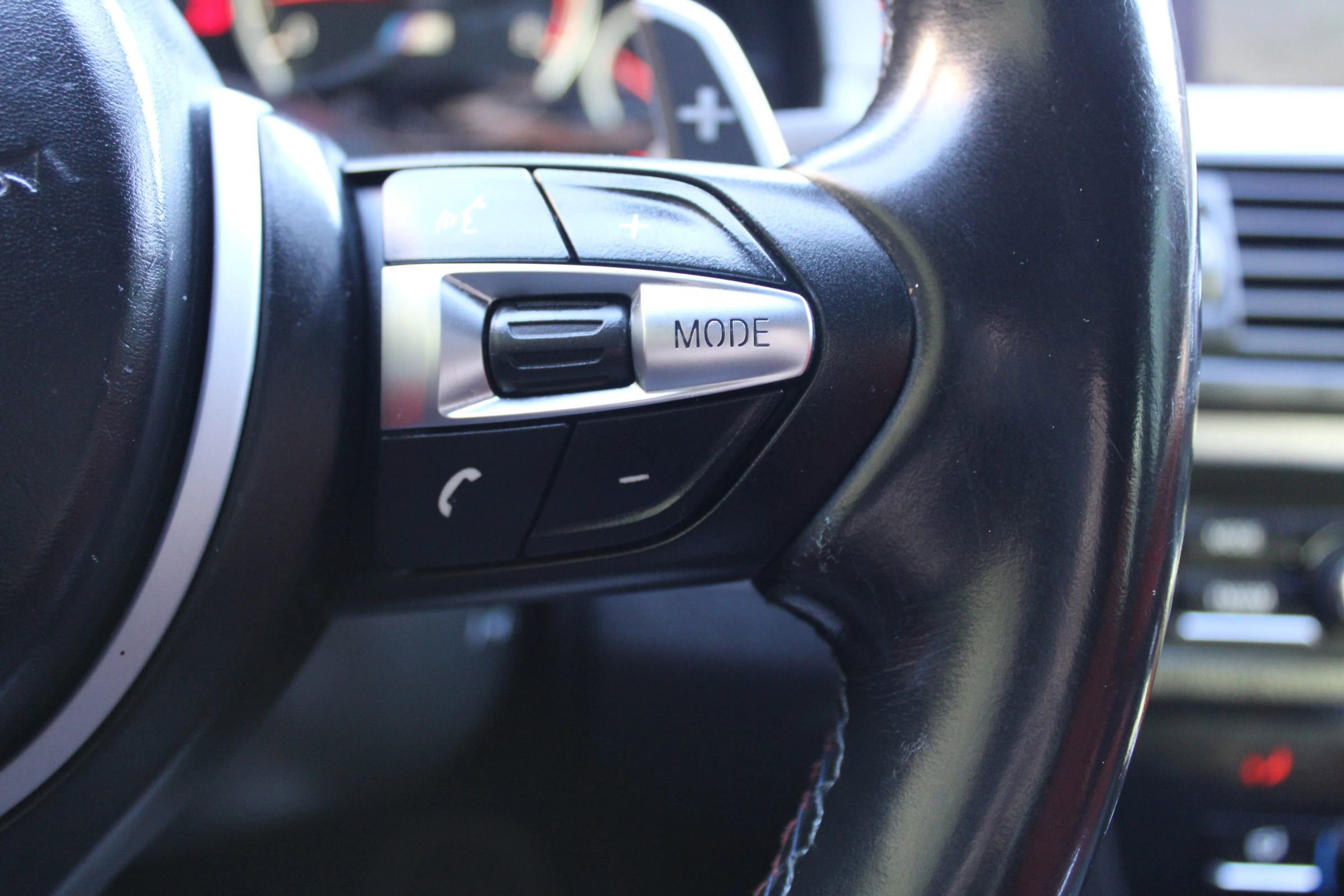 Used 2016 BMW M5 Sedan 4D image 14