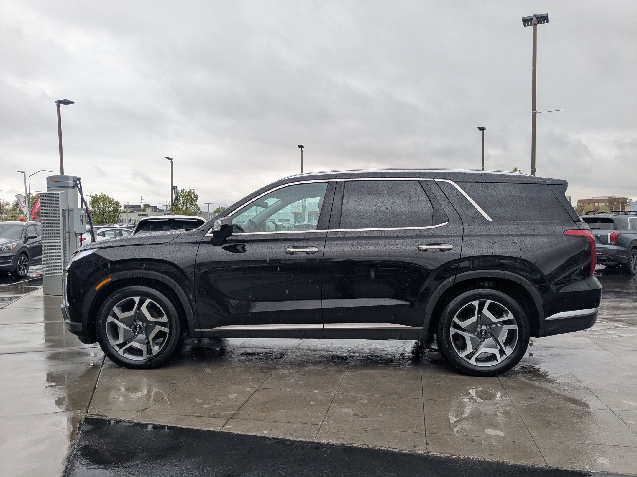 Used 2025 Hyundai Palisade Limited image 9