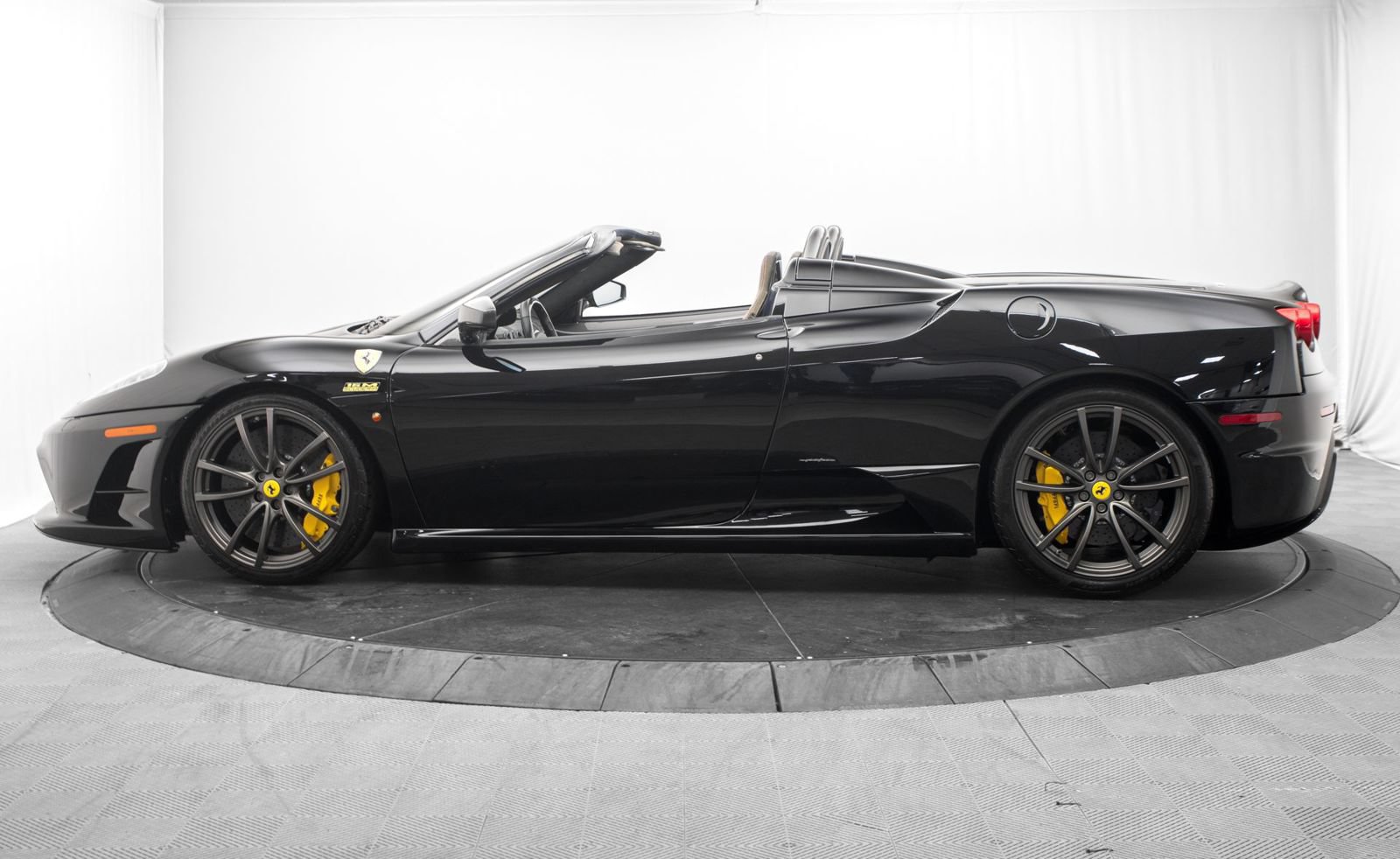 Used 2009 Ferrari F430 Scuderia RWD image 6