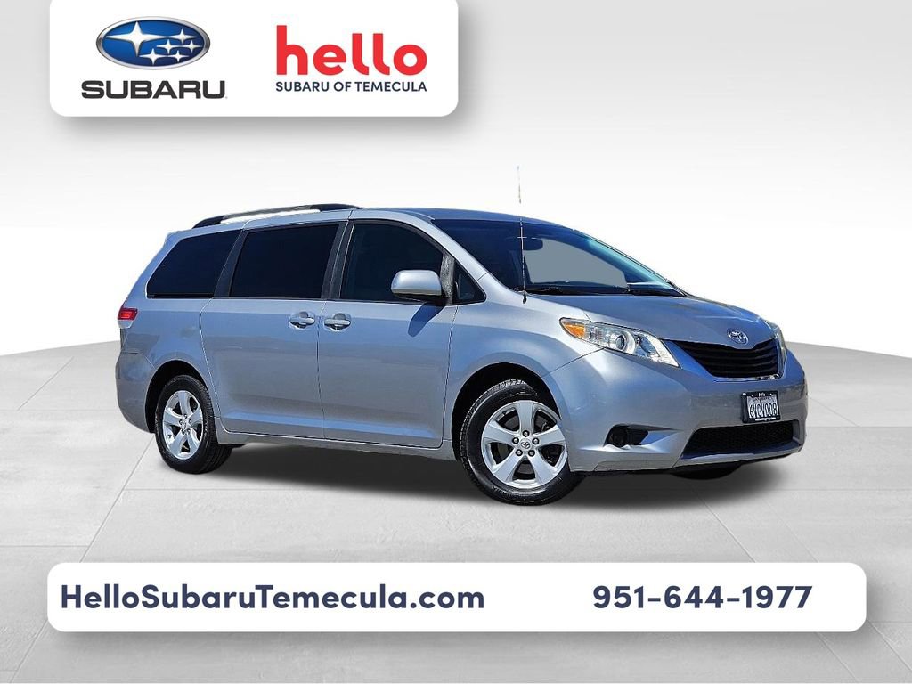 Used 2012 Toyota Sienna LE w/ Preferred Pkg