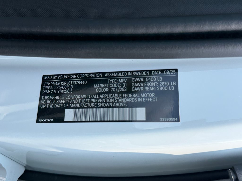 Certified 2026 Volvo XC60 B5 Core w/ Climate Package AWD/4WD image 30