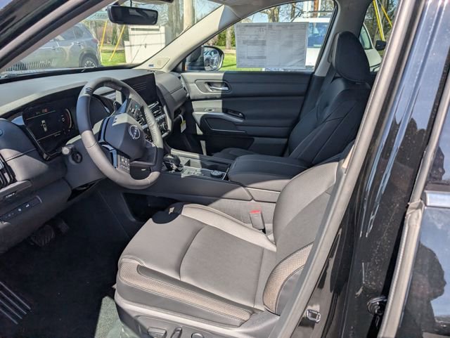 New 2026 Nissan Pathfinder SL image 14