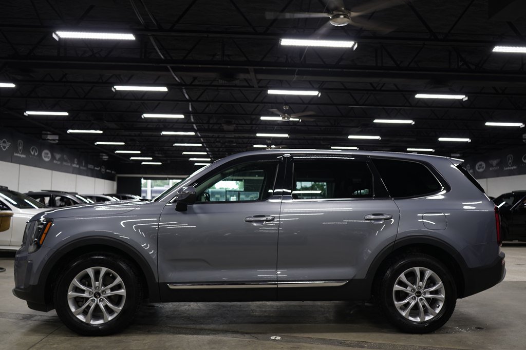 Used 2021 Kia Telluride LX FWD image 2