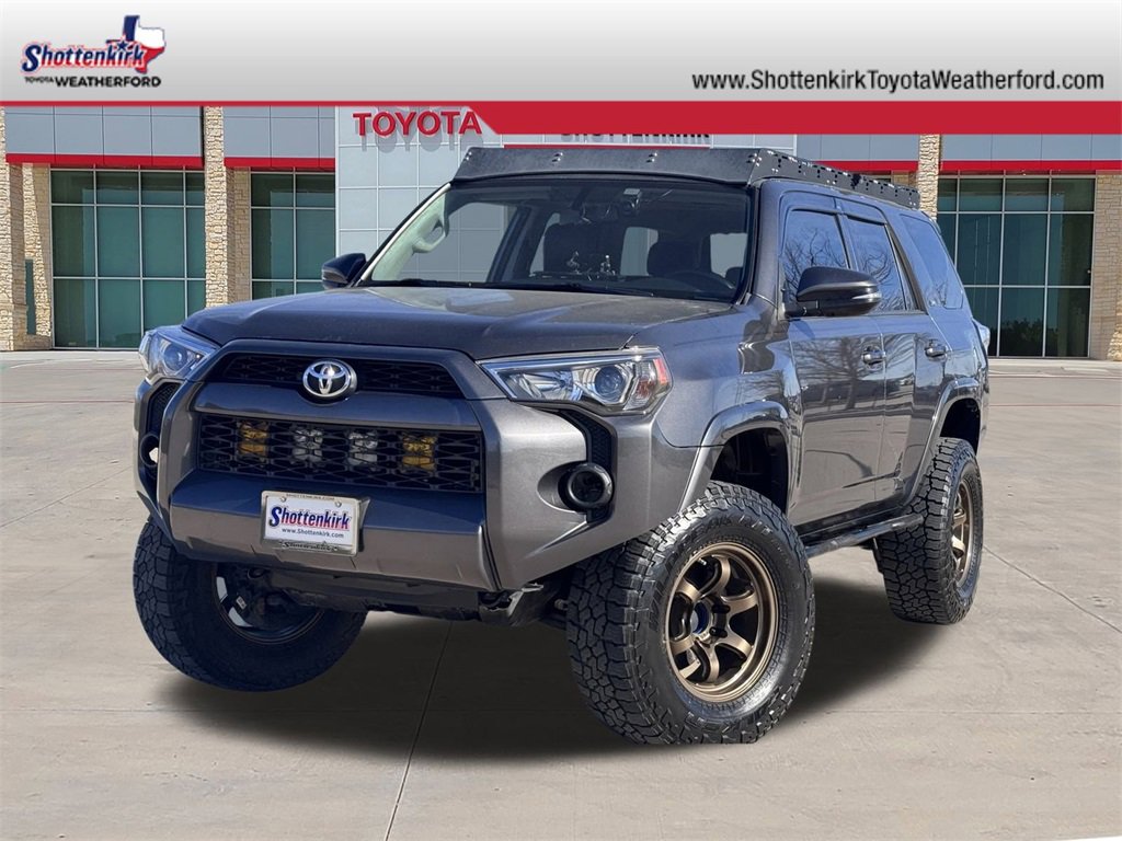 Used 2018 Toyota 4Runner SR5 Premium image 1