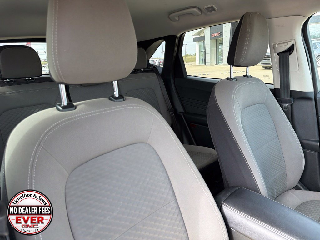 Used 2022 Ford Escape SE w/ SE Sport Appearance Package AWD/4WD image 4