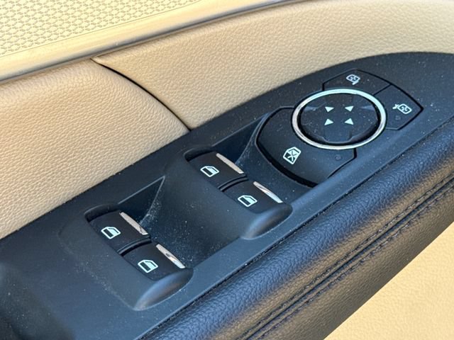 Used 2016 Ford Explorer XLT w/ Equipment Group 202A FWD image 21