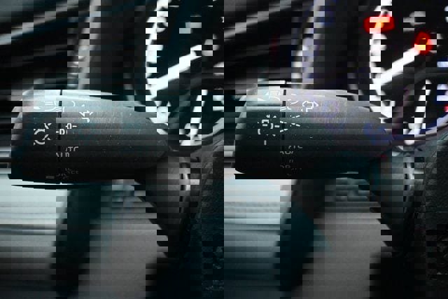 Used 2022 Toyota Camry SE w/ Cold Weather Package image 38