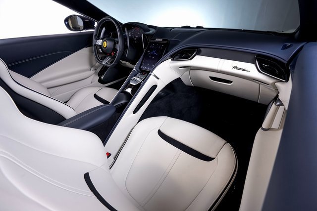 Used 2025 Ferrari Roma Spider image 45