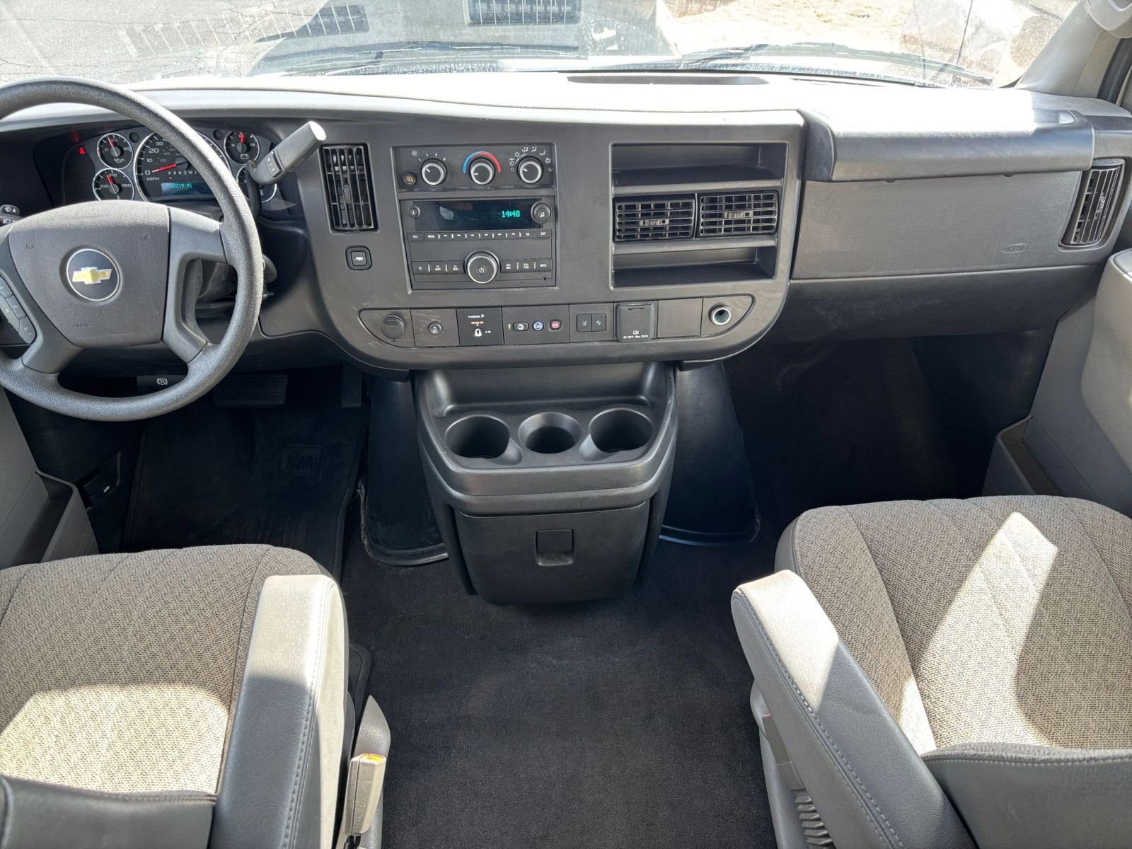 Used 2025 Chevrolet Express 3500 LT w/ LT Preferred Equipment Group image 33