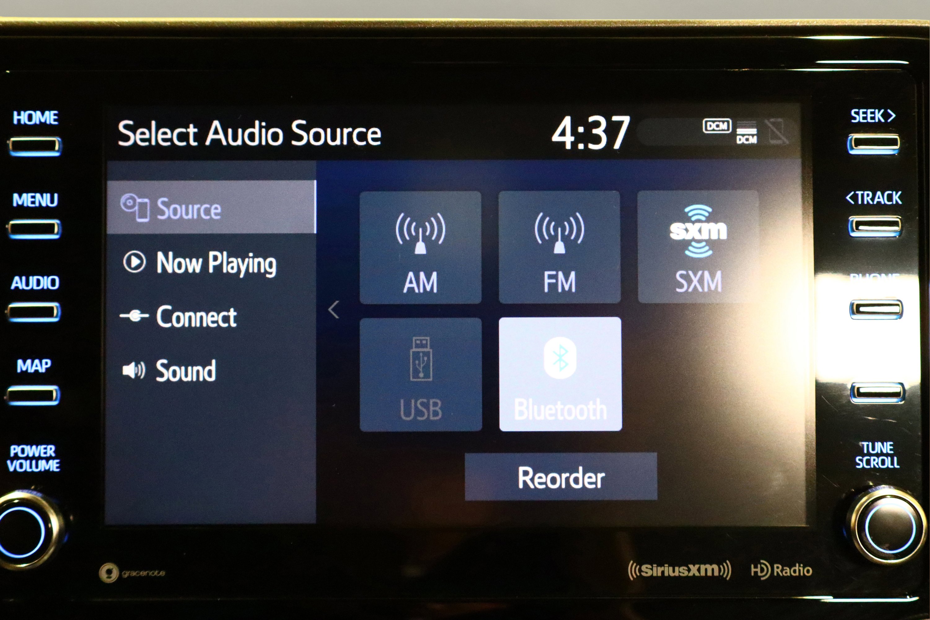 Used 2020 Toyota Highlander LE image 33