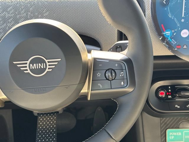 New 2026 MINI Cooper 4-Door Hardtop FWD image 23