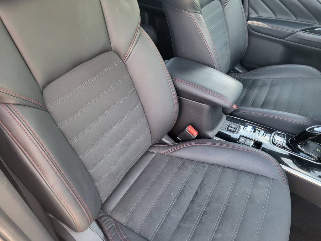 Used 2022 Mitsubishi Outlander LE AWD/4WD image 22