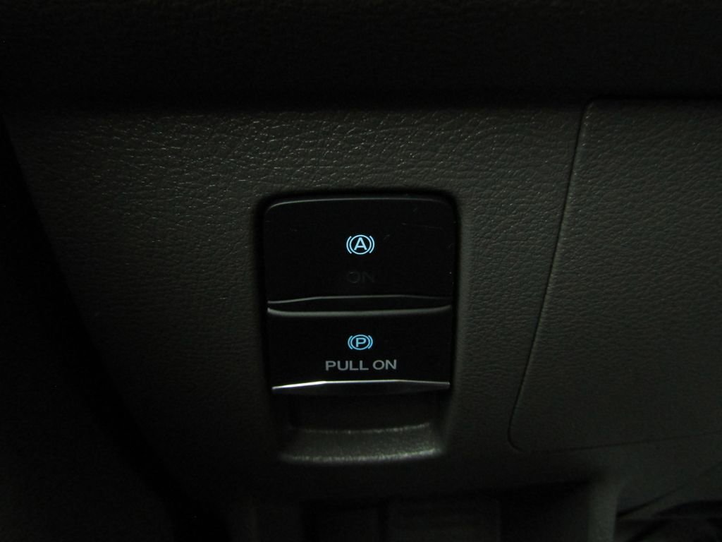 Used 2024 Ford E-Transit Low Roof image 21