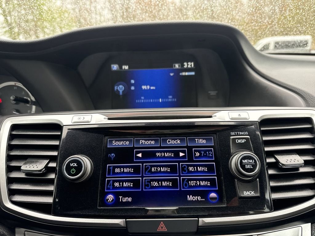 Used 2015 Honda Accord EX-L image 16
