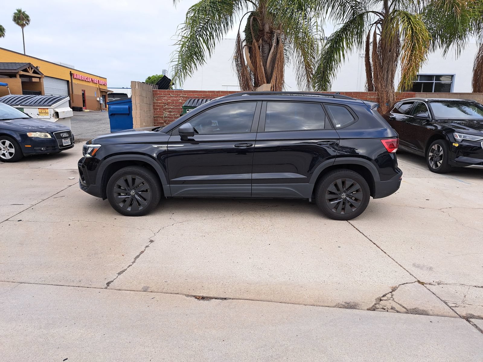 Used 2023 Volkswagen Taos S FWD image 8