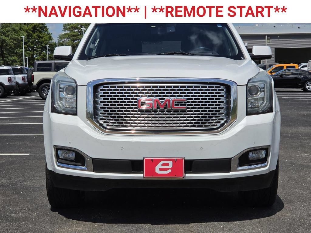 Used 2017 GMC Yukon XL Denali RWD image 2