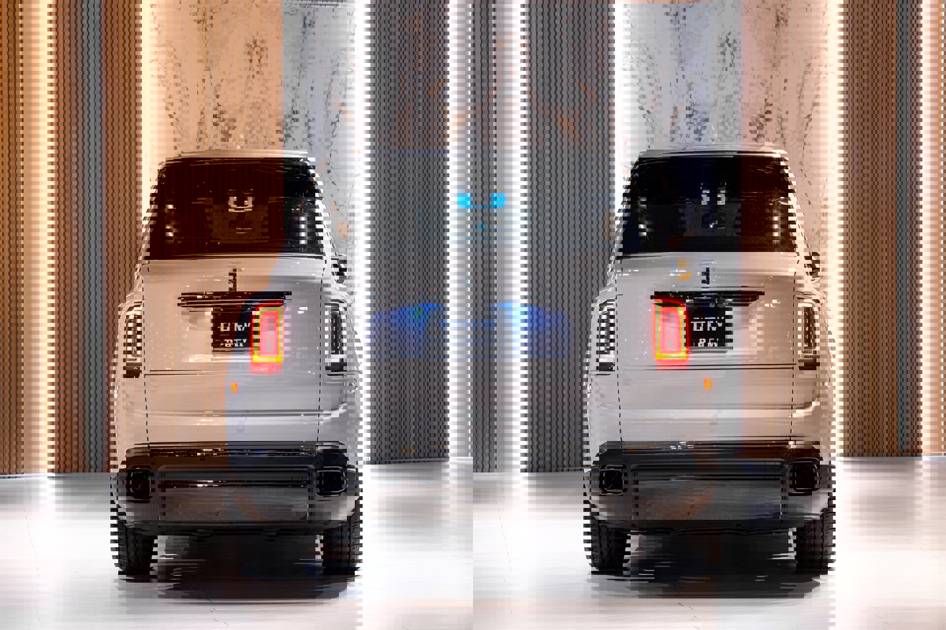 Used 2022 Rolls-Royce Cullinan Black Badge w/ Dark Exterior Package AWD/4WD image 6