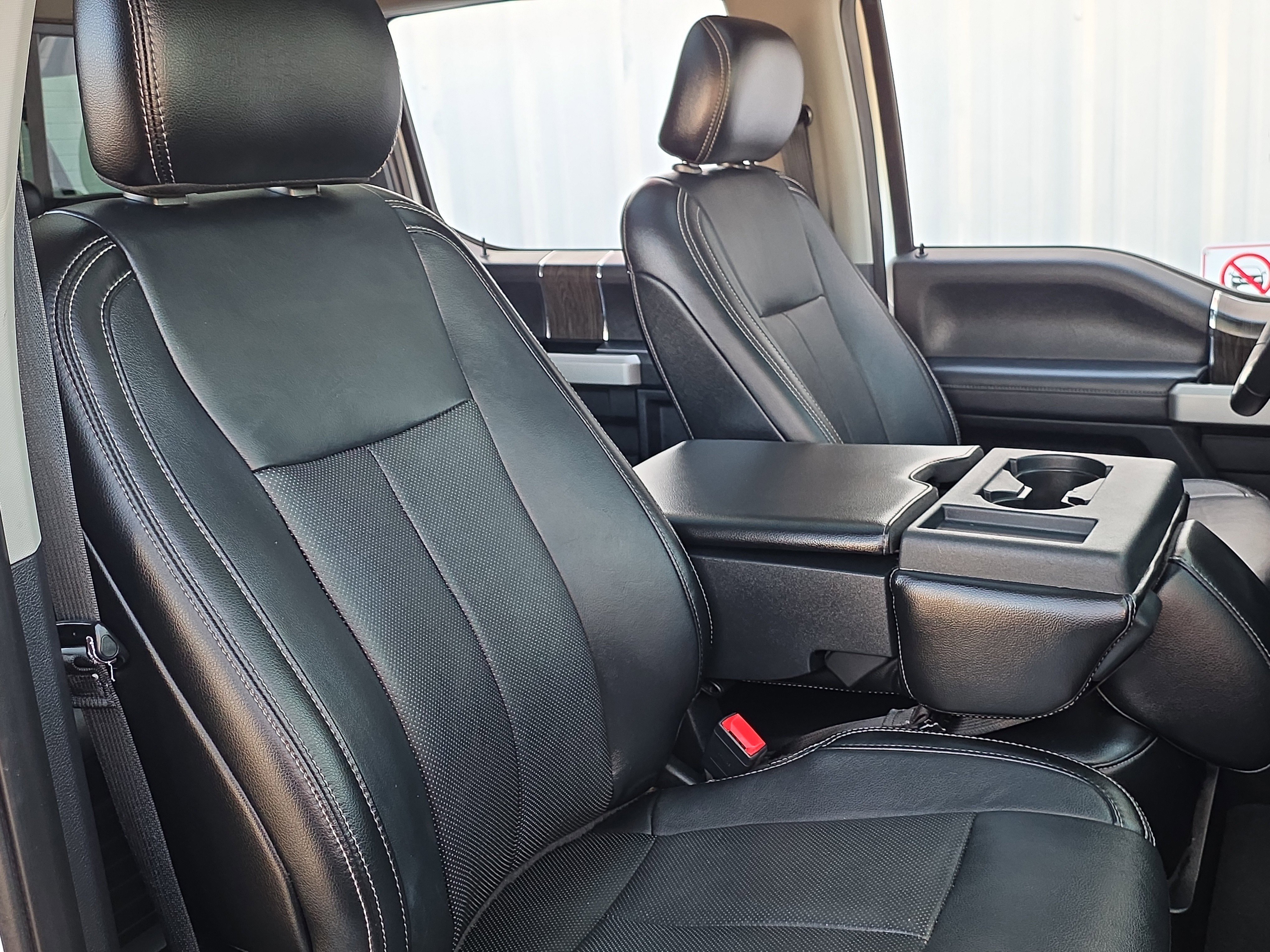 Used 2020 Ford F250 Lariat image 40