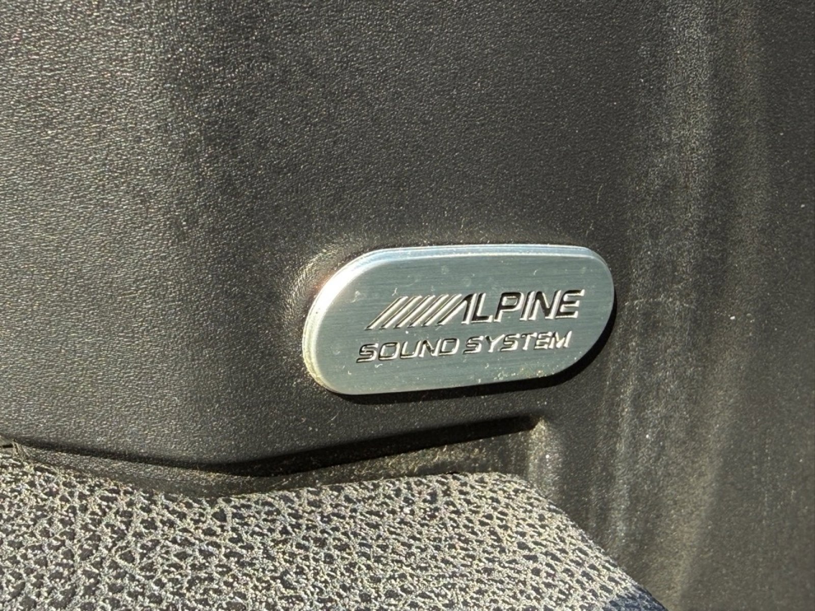 Used 2016 Dodge Charger SXT image 32