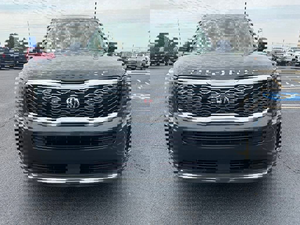 Used 2021 Kia Telluride EX image 3