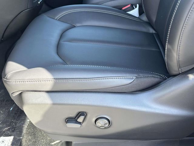 New 2026 Chrysler Pacifica Select image 14