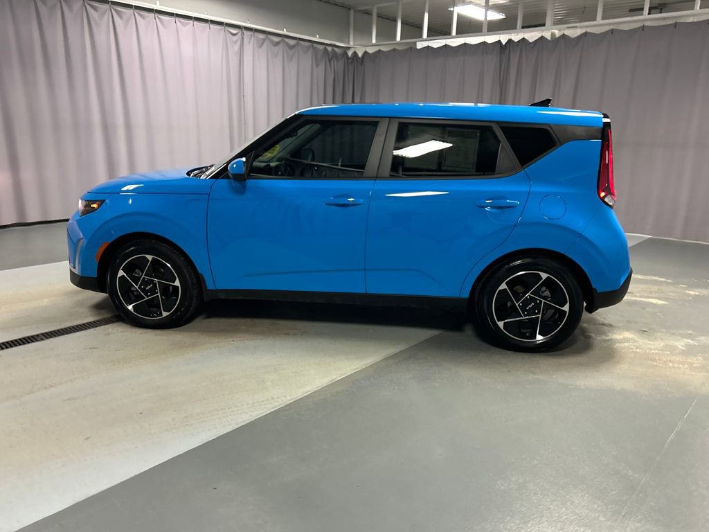 Used 2024 Kia Soul EX image 4