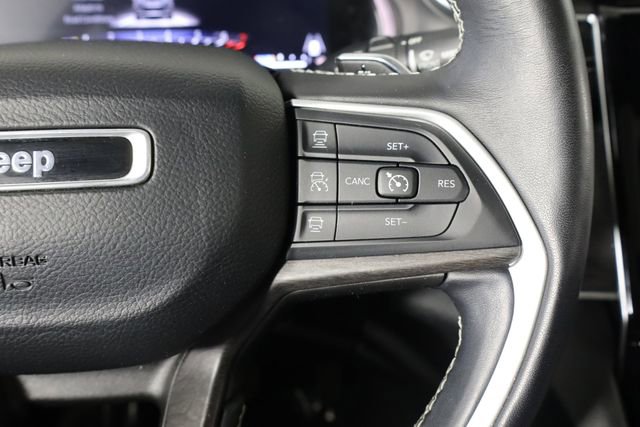 Used 2022 Jeep Grand Cherokee Limited AWD/4WD image 10