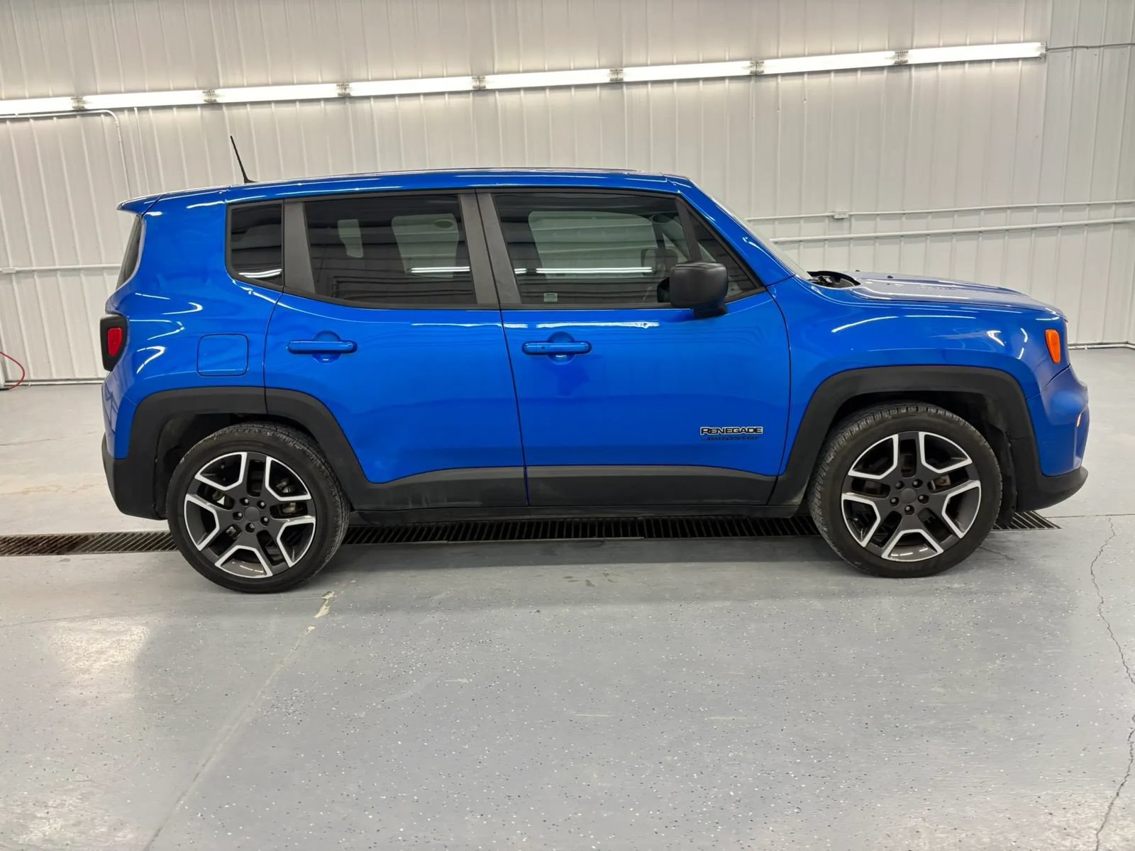 Used 2020 Jeep Renegade Sport FWD image 8
