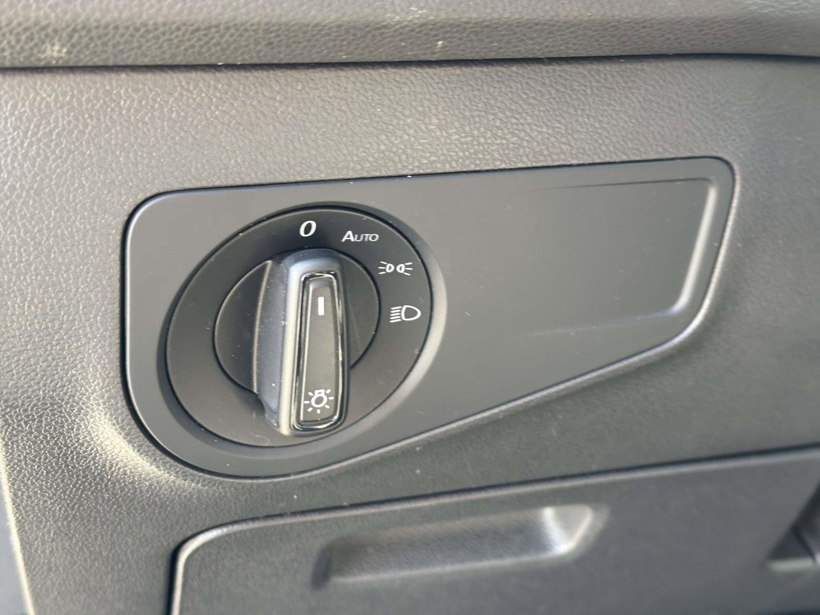 Used 2019 Volkswagen Tiguan S w/ Driver Assistance Package image 17