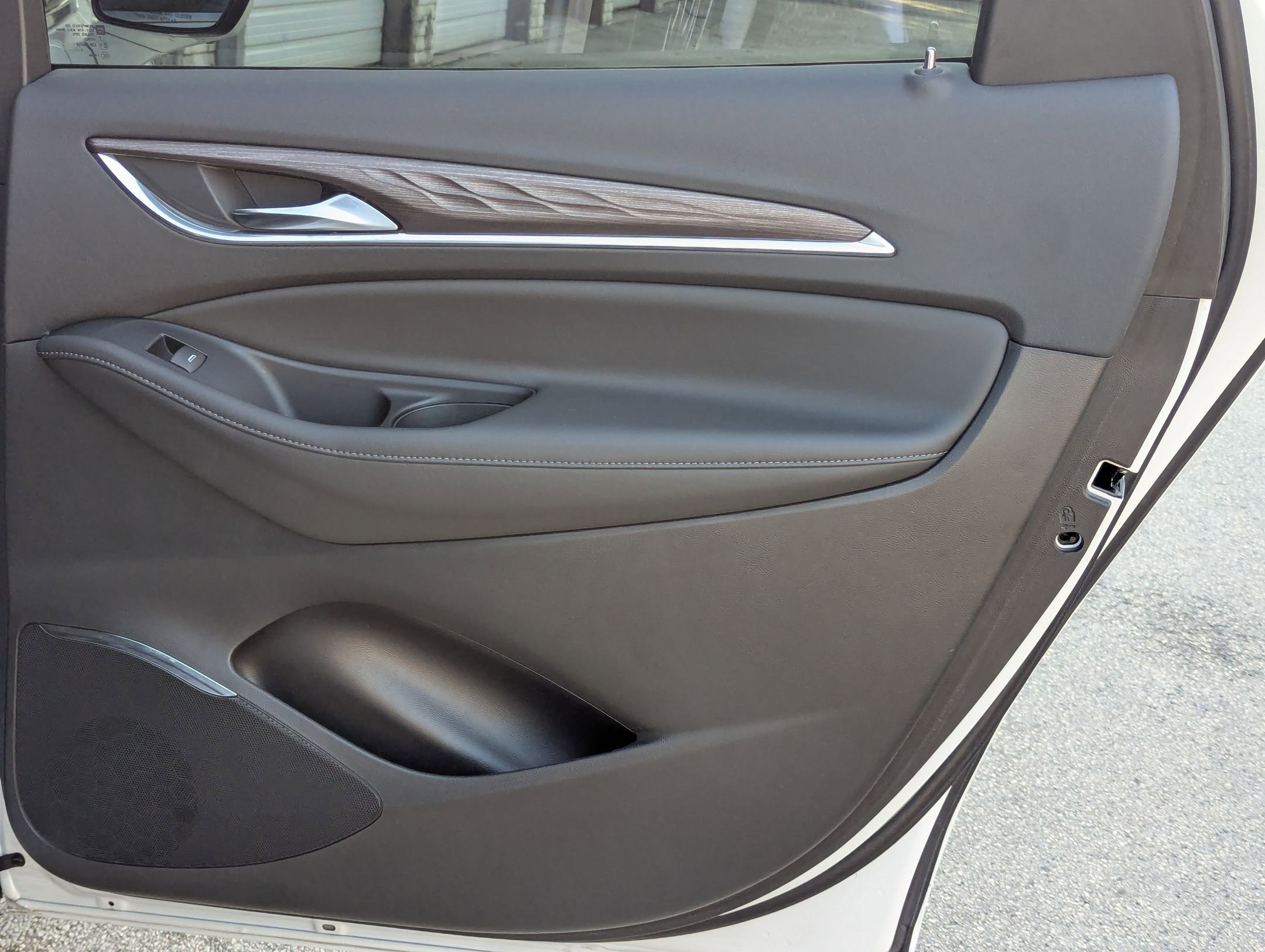 Used 2024 Buick Enclave Avenir w/ Avenir Technology Package image 26