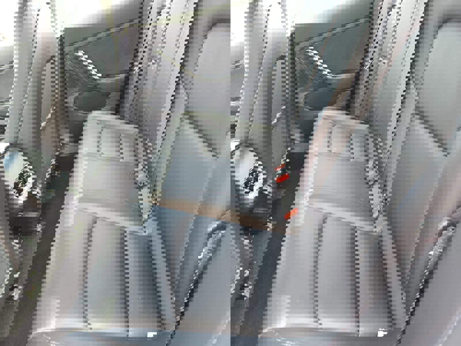 Used 2018 Tesla Model 3 Long Range image 17